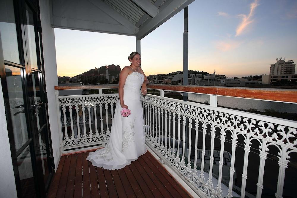 Oaks Townsville Metropole Hotel Dış mekan fotoğraf